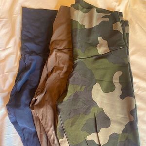 Aerie Real Me 7/8 High-waisted legging.